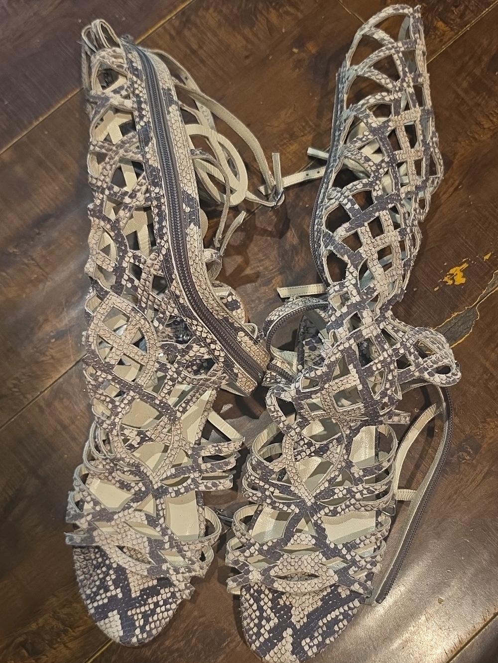 Stuart Weitzman Cream and Black Snake-Print Gladiator Sandals - Picture 3 of 8